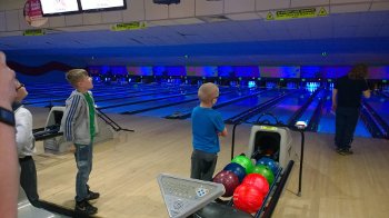 10-pin bowling